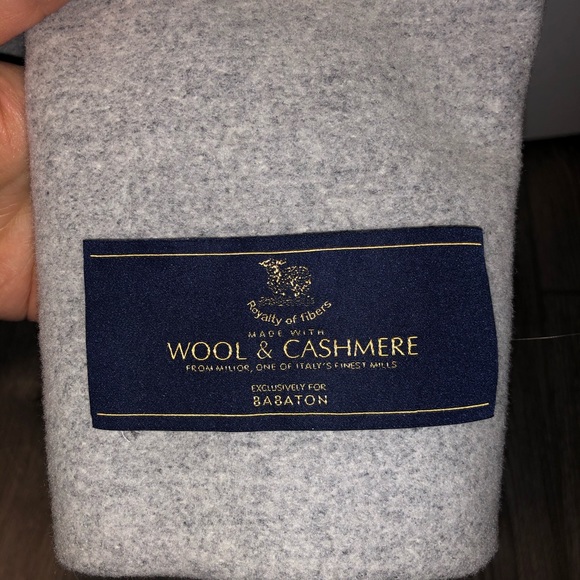 Aritzia Babaton Grey coat in size XXS - Picture 5 of 5